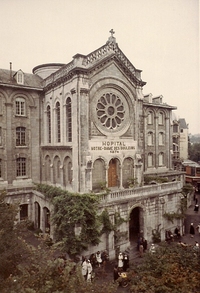 Lourdes_PH_Saint-Frai_Hopital_NDDD_Batiment_Facade_049